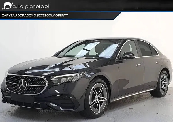 samochody osobowe Mercedes-Benz Klasa E cena 279978 przebieg: 1, rok produkcji 2024 z Mosina